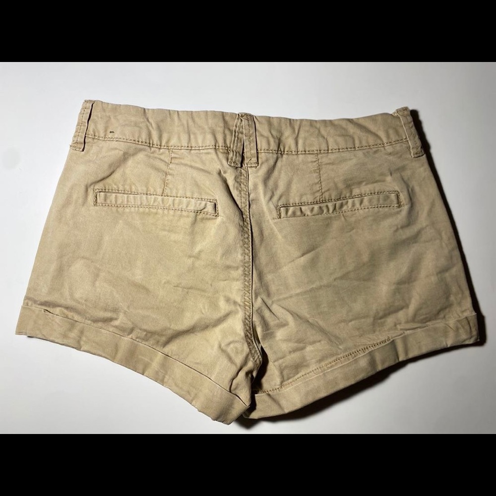 Shorts - Picture 2 of 3